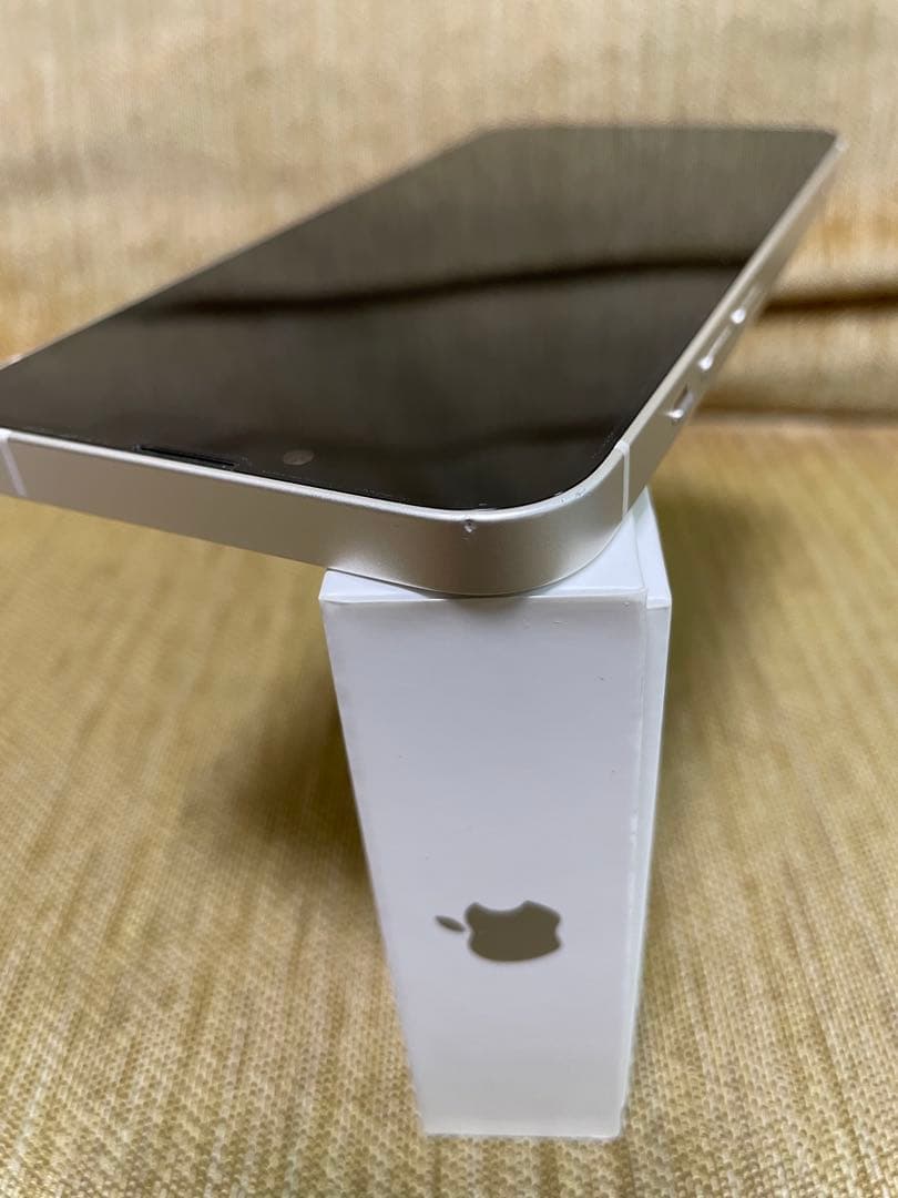 iPhone13 スターライト 128GB ホワイト オマケ付き