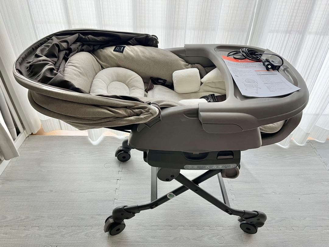 【美品】電動!!コンビ ネムリラAUTO SWING BEDi EG