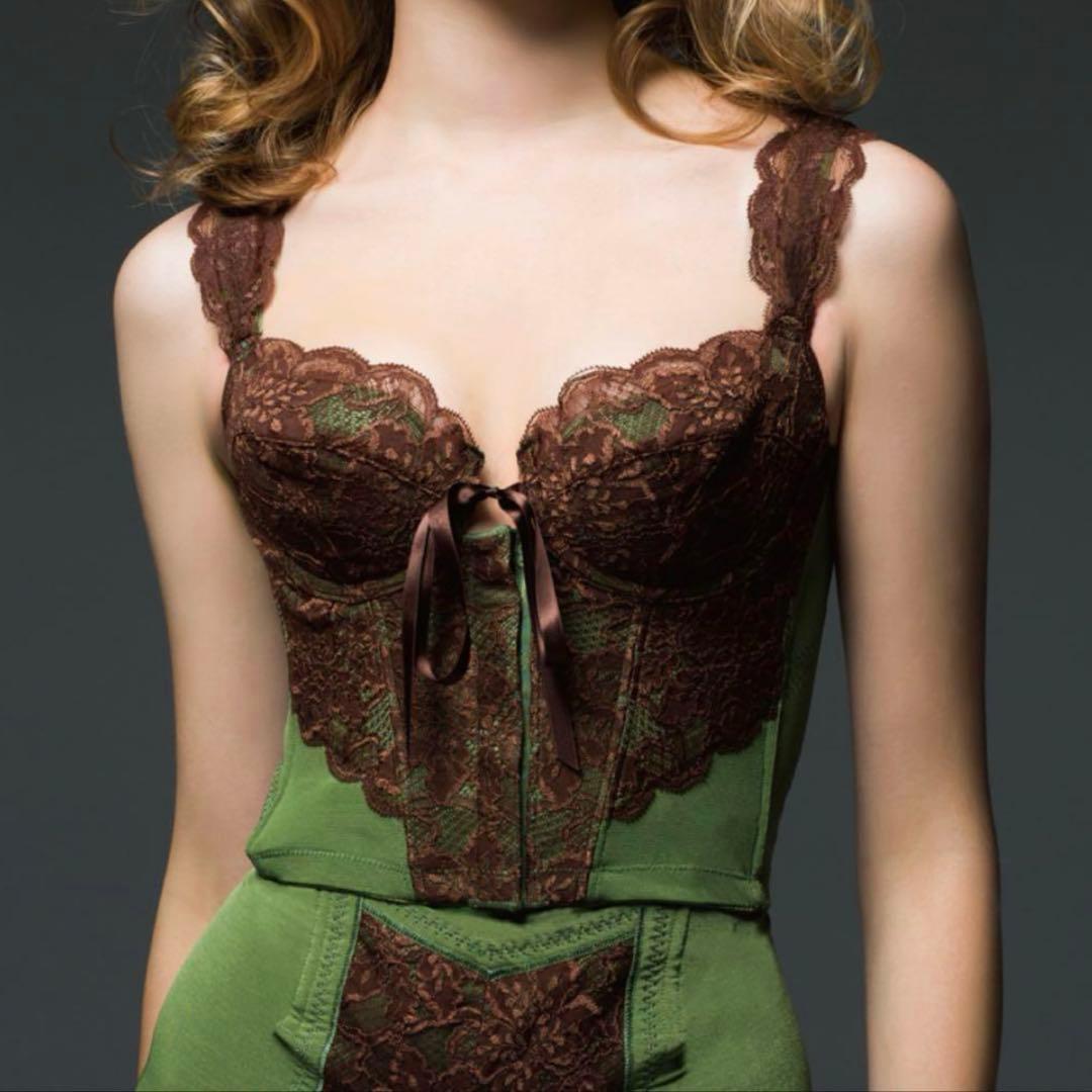 LALA Grant Fantasy ニッパービスチェ