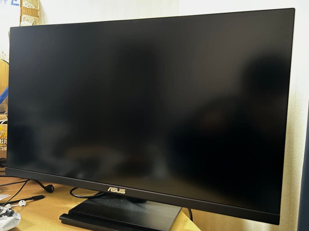 4K_27インチASUSモニター / VA27UCPS