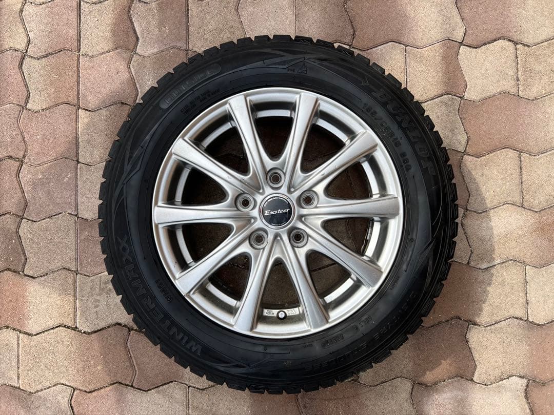 DUNLOP 15インチ スタッドレスタイヤ ホイールセット フリード
