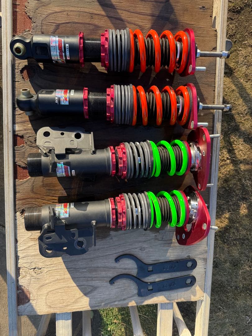 トヨタ86用 BLITZ ZZR車高調