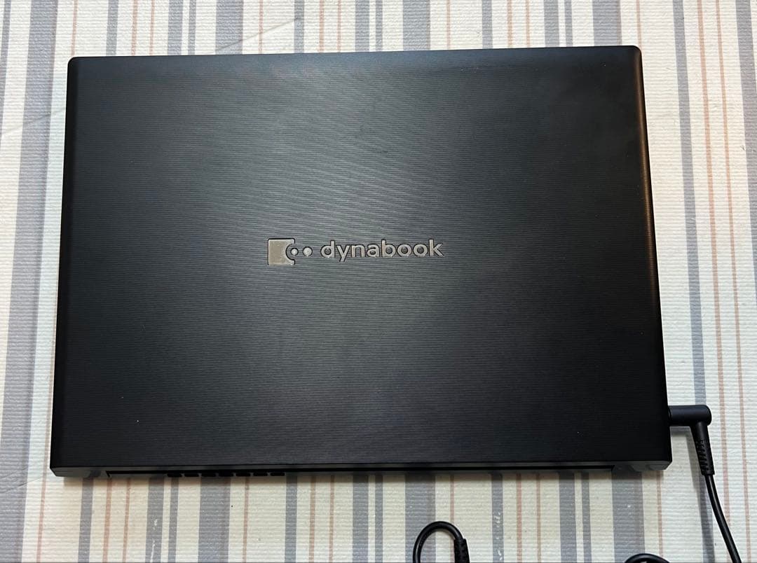 第11世代 Core i5 東芝 dynabook S73/HU 軽量