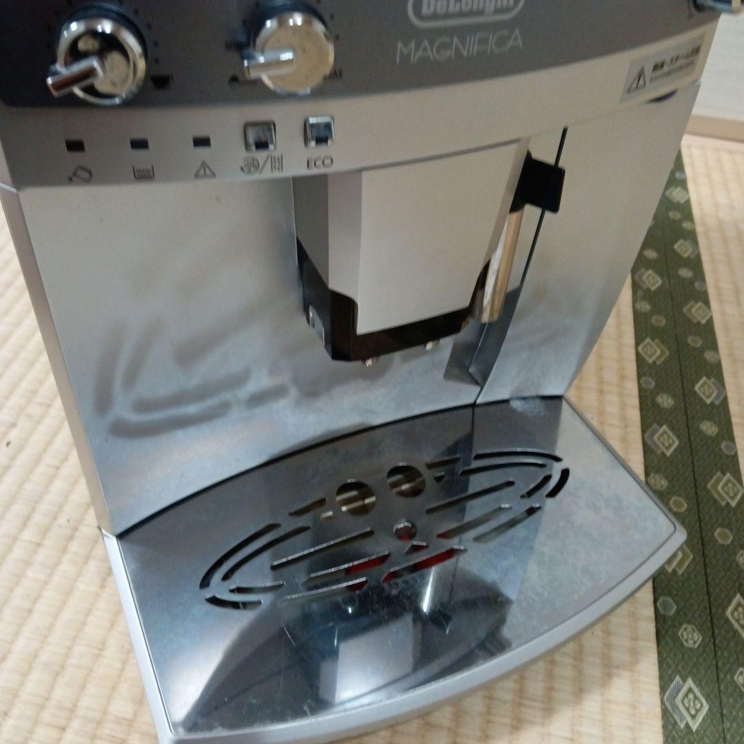 70.デロンギ　マグニフィカ　全自動エスプレッソマシン