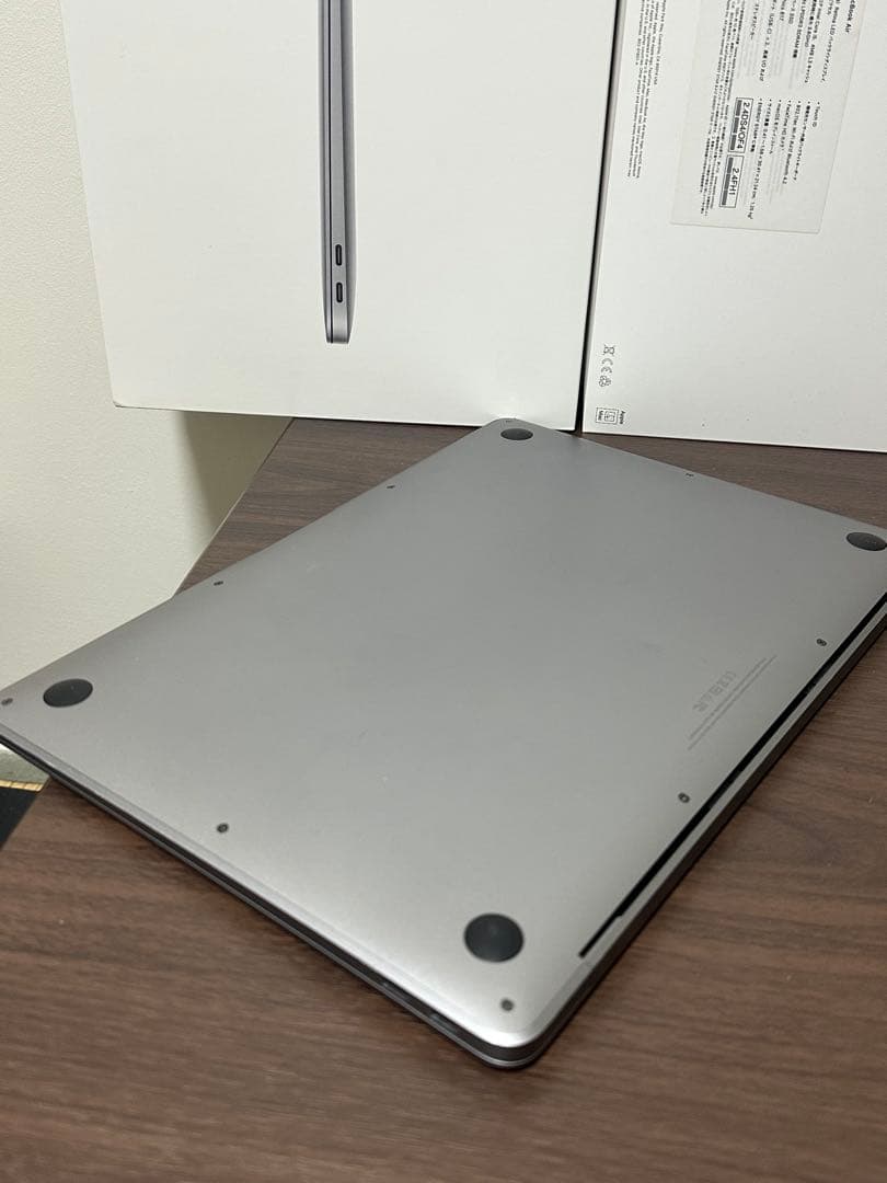 MacBook本体 Macbook air2018 8/128GB