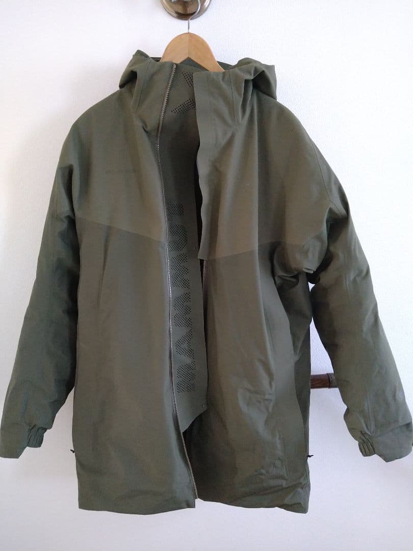 最終time-sale★マムート　GORETEX ダウンジャケット　サイズＬ