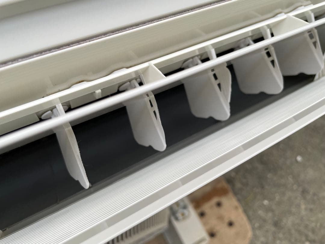 割と綺麗　Panasonic 6畳用エアコン　エオリア　CS-228CFR