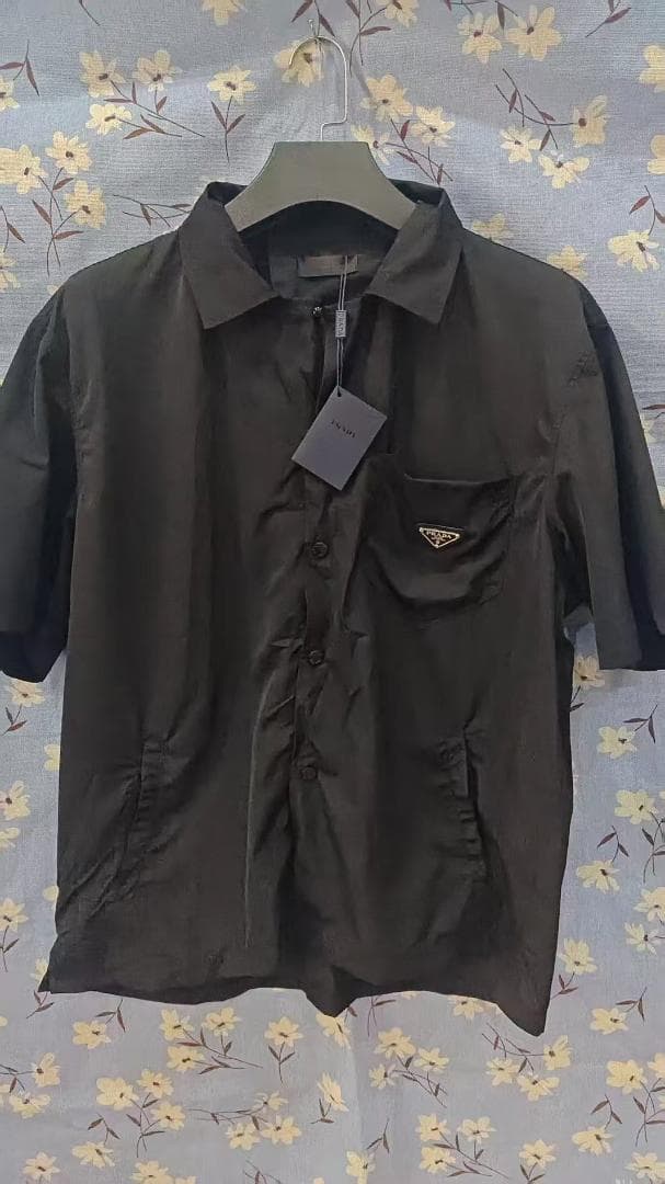 PRADA ブラック シャツ M