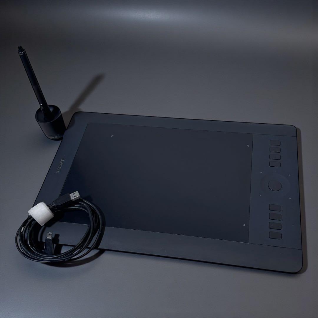 美品Wacom ペンタブ Intuos Pro PTH-651 Medium M