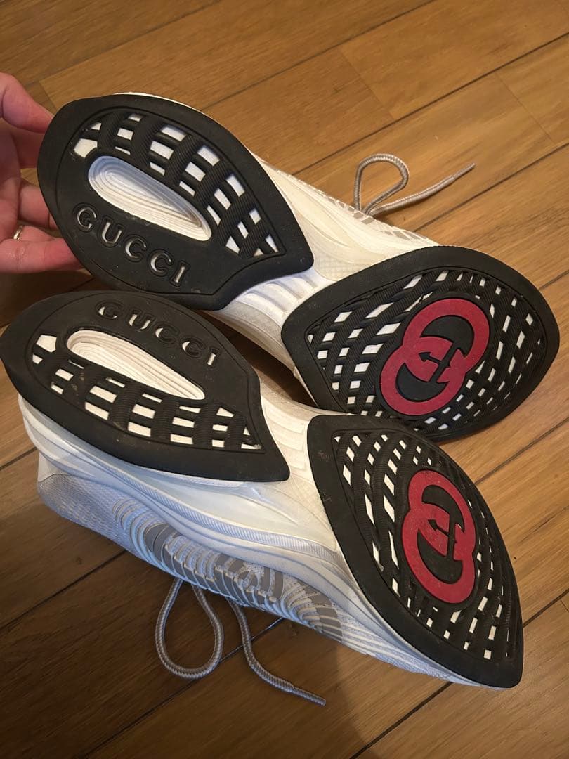 GUCCI ホワイトメッシュスニーカー