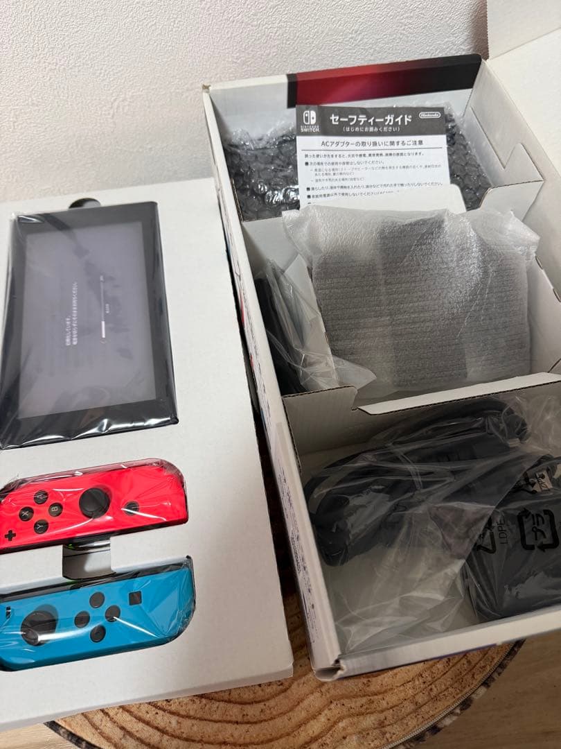 Nintendo Switch ニンテンドースイッチ本体　ネオン②