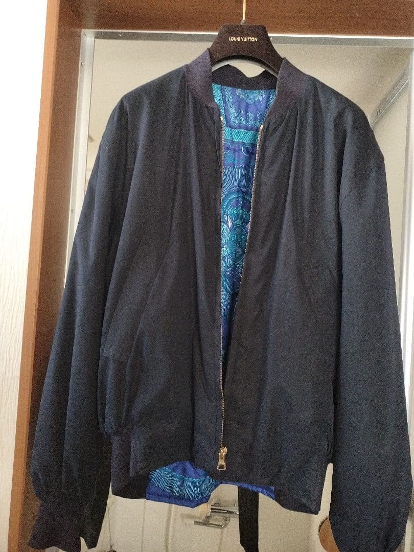 エルメス　ネイビーブルゾン