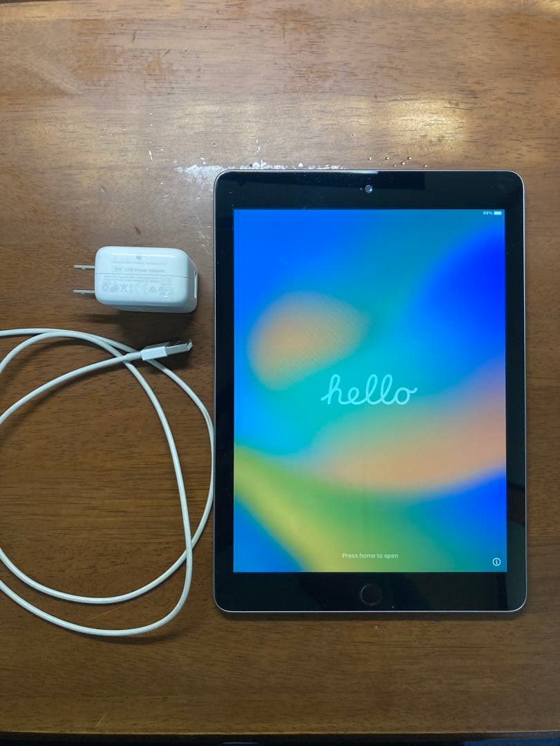 Apple iPad (第5世代) 32GB Wi-Fi
