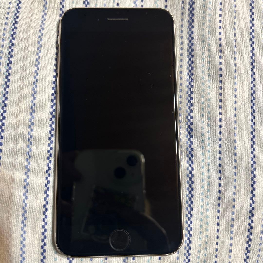 iPhone SE (第3世代) 64GB ホワイト SIMフリー　本体