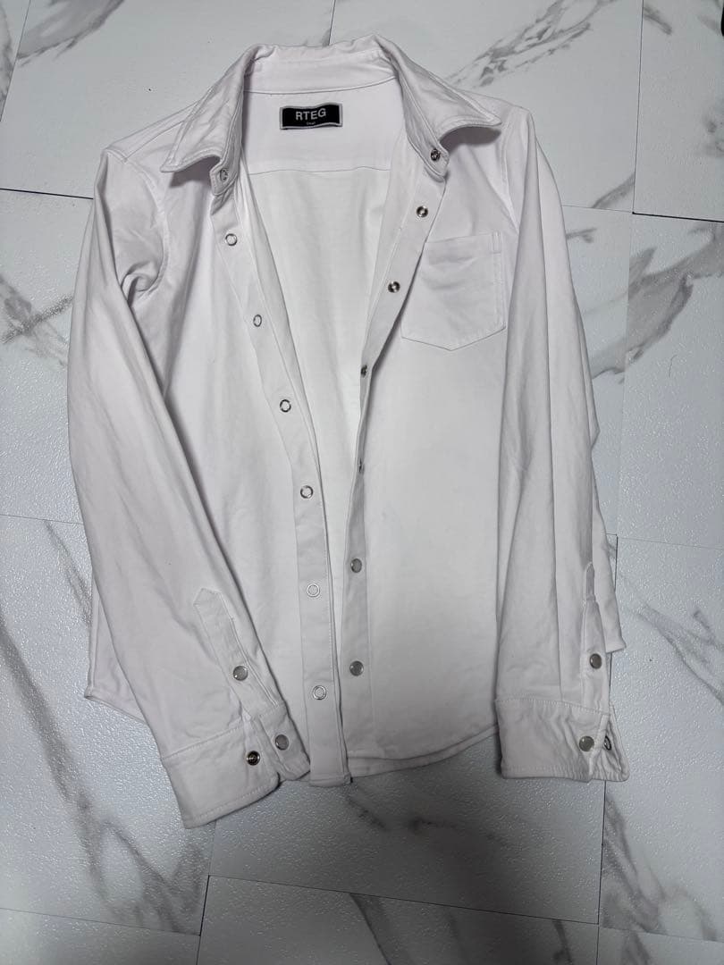 【最終値下げ‼️】iceking着用　アダムスジャグラー 白シャツ