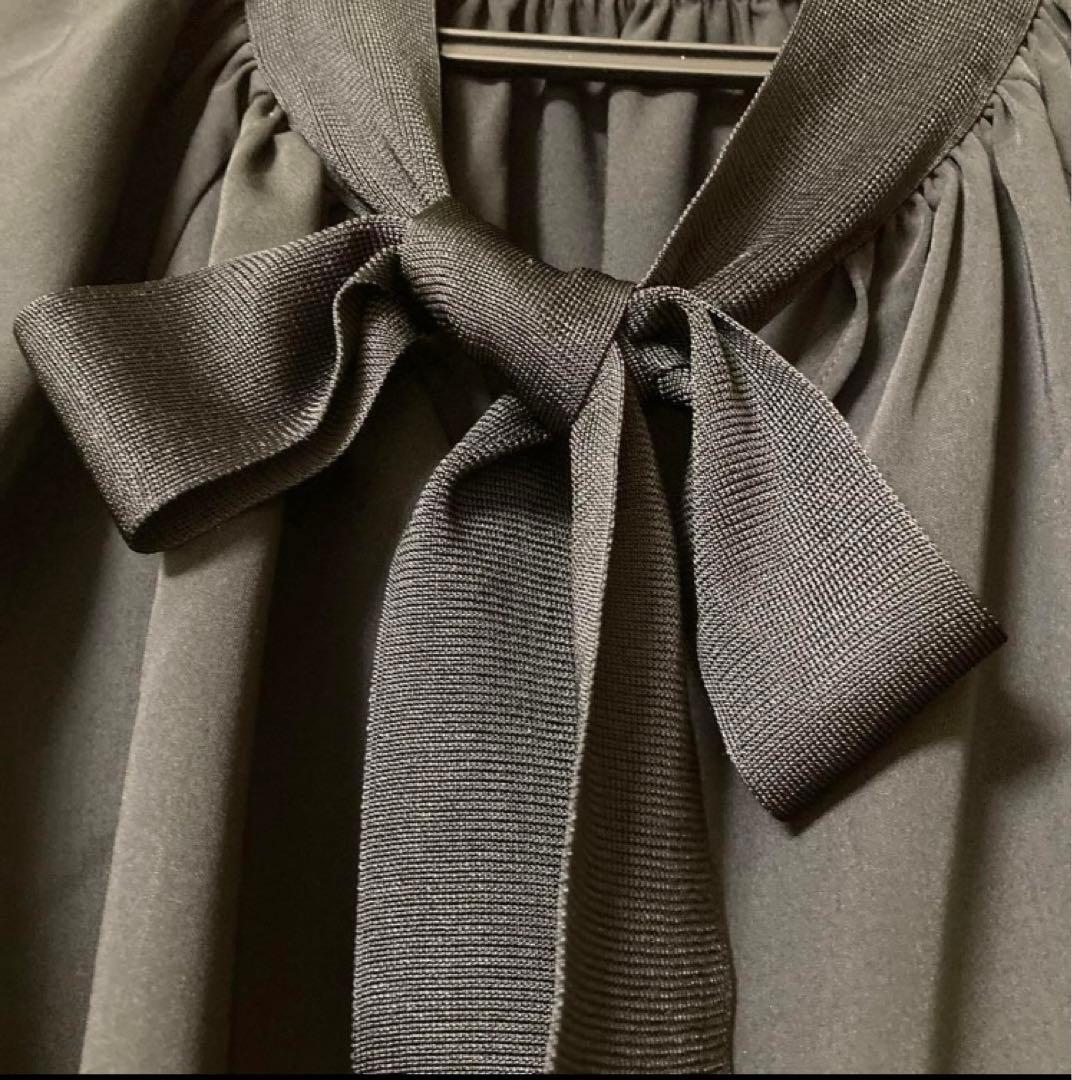 【新品】MARILYN MOON黒ブラウス