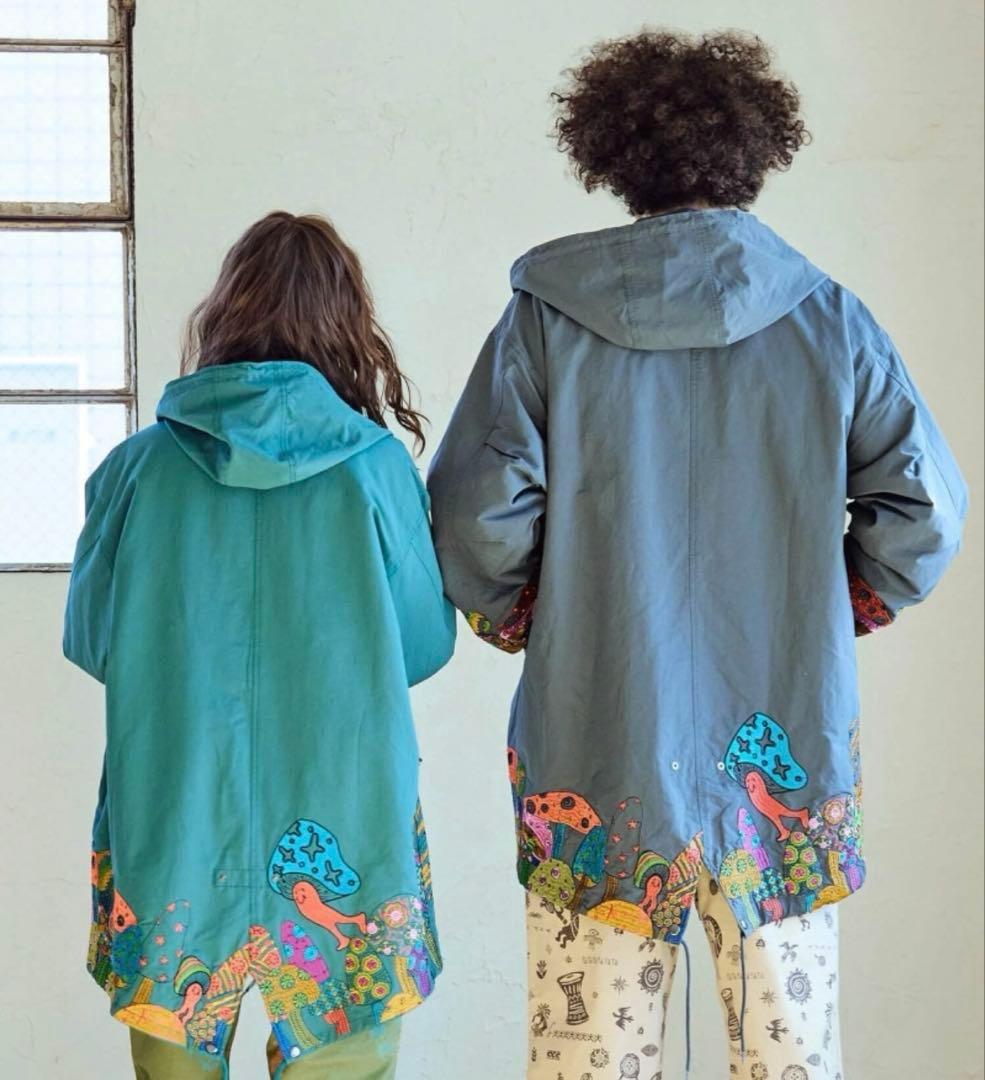 go slow caravan / コットンナイロンパネル刺繍モッズコート