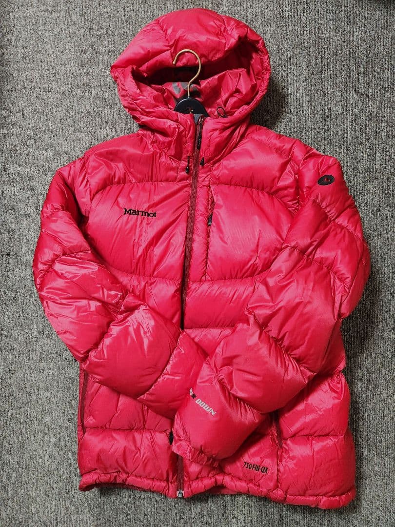 マーモット ダウンジャケット