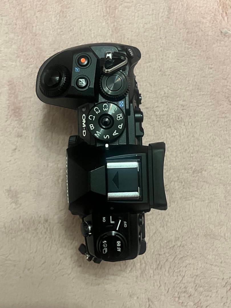 OLYMPUS E-M1 Mark III （レンズキット）