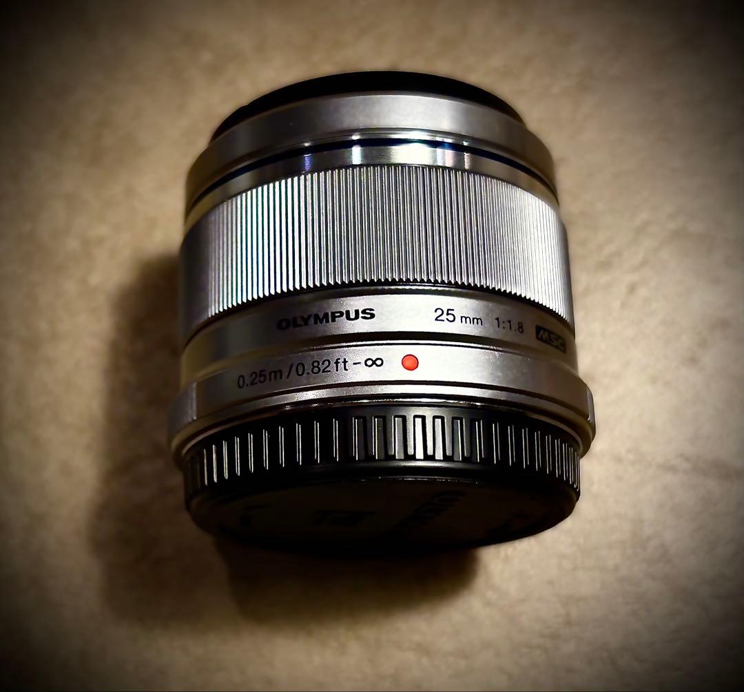M.ZUIKO DIGITAL 25mm F1.8 シルバー