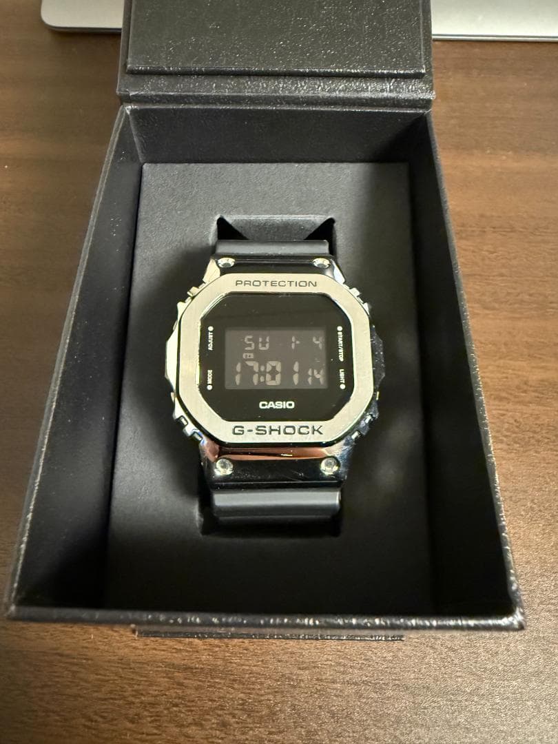 【美品！早い者勝ち！】G-SHOCK GM-5600U-1JF