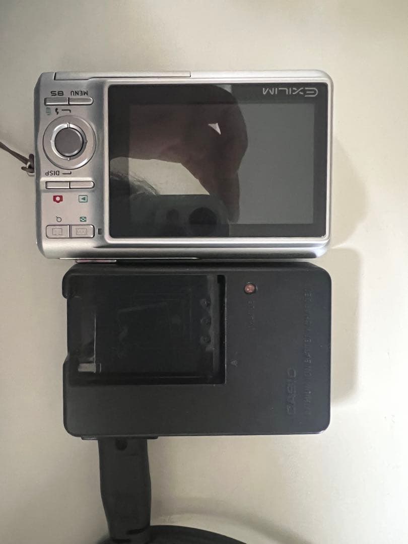 CASIO EXILIM EX-Z77動作品コンパクトデジタルカメラ