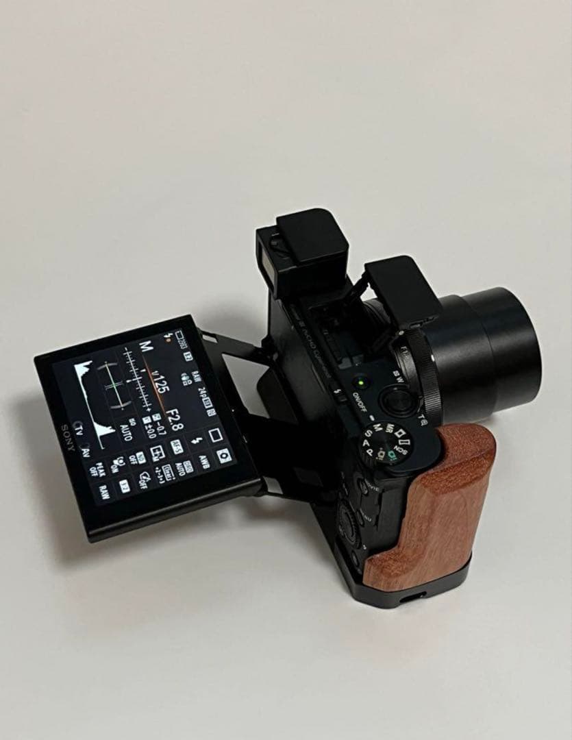 SONY RX100M3 コンデジ Smallrig木製グリップ付き