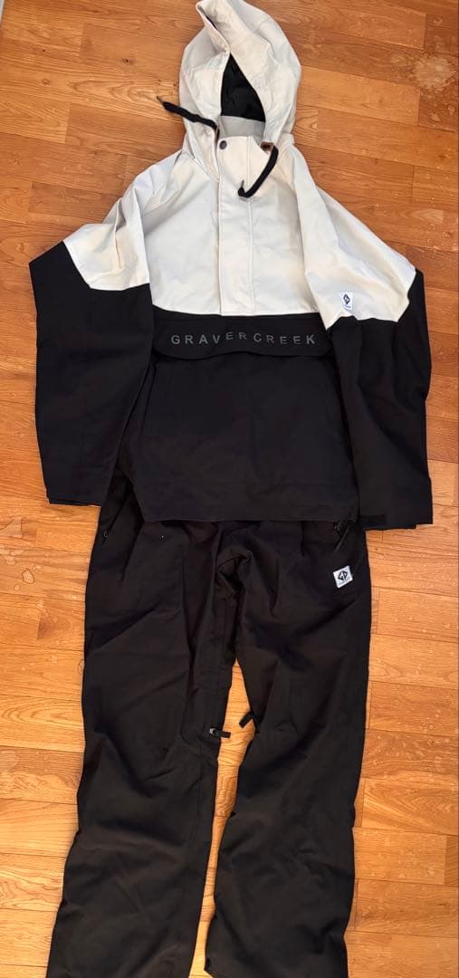 定価4万 GRAVER CREEK 上下スノーボードウェア 2024-2025