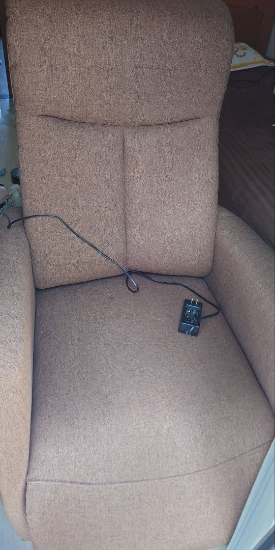 ニトリ電動リクライニングチェア(コンフェBR)