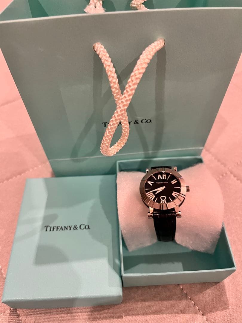 美品　Tiffany & Co. ブラック時計　アトラス　黒文字盤　電池交換済み