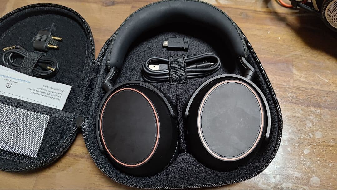 ヘッドホン Sennheiser MOMENTUM 4 Wireless SE Copper