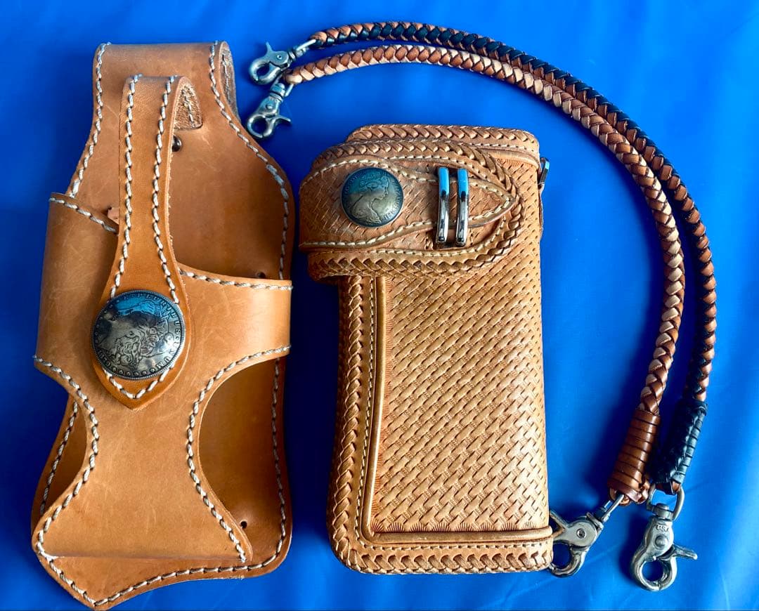 MAMAKIN'レザーウォレット(ヌメ革) ホルダー&ストラップ付き(2本付き)