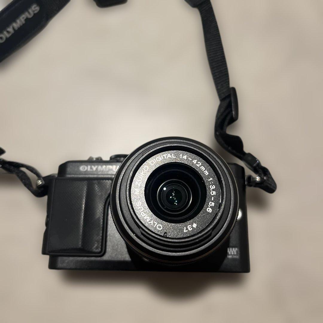 OLYMPUS ミラーレス一眼カメラ E-PL5 14-42mm