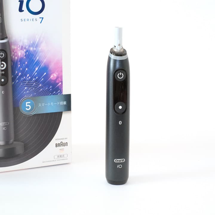 【超美品】Oral-B iO Series 7 本体 (替ブラシ4本付) 黒