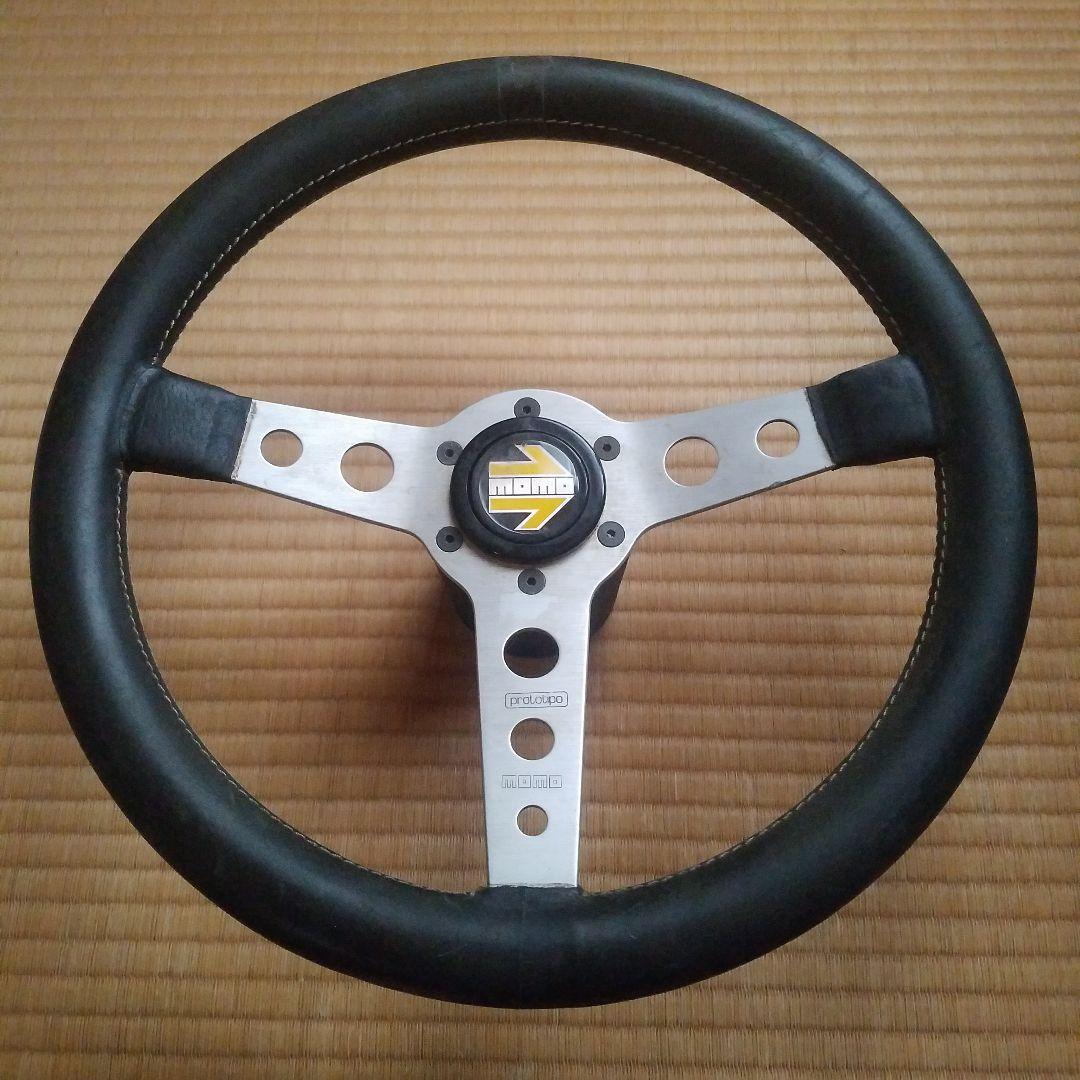 MOMO prototipoステアリング外径35Φ