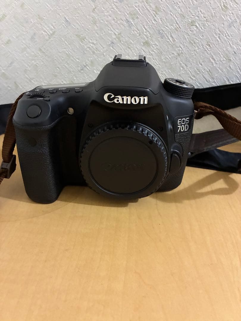 一眼レフカメラEOS 70D・ボディーレンズ