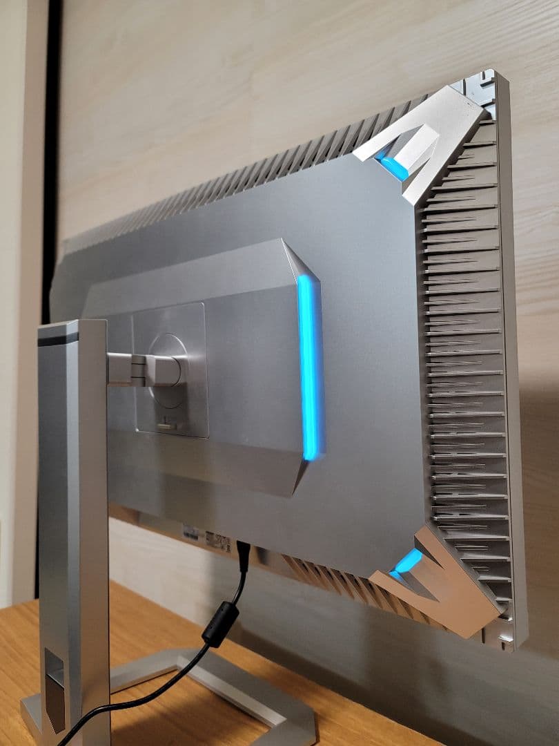 INNOCN 27M2U ミニLED 4K HDR1000ゲーミング モニター