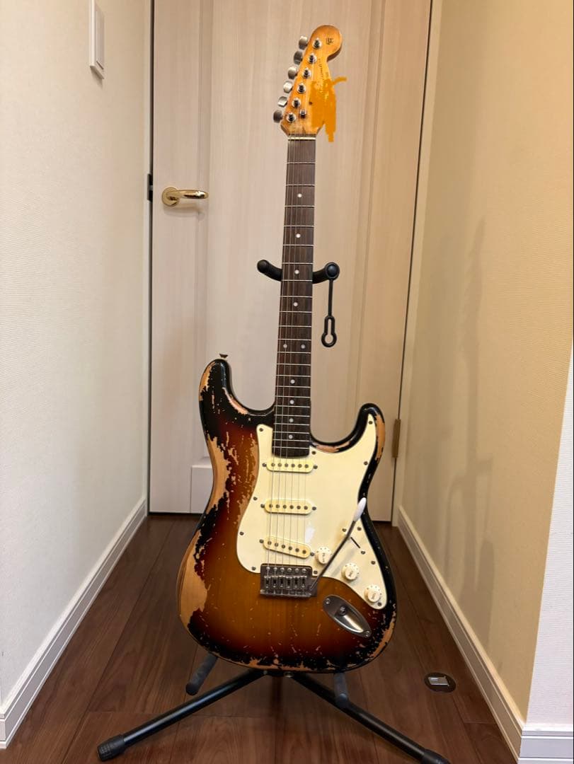 レリック加工 ストラトキャスター・タイプ　サンバースト