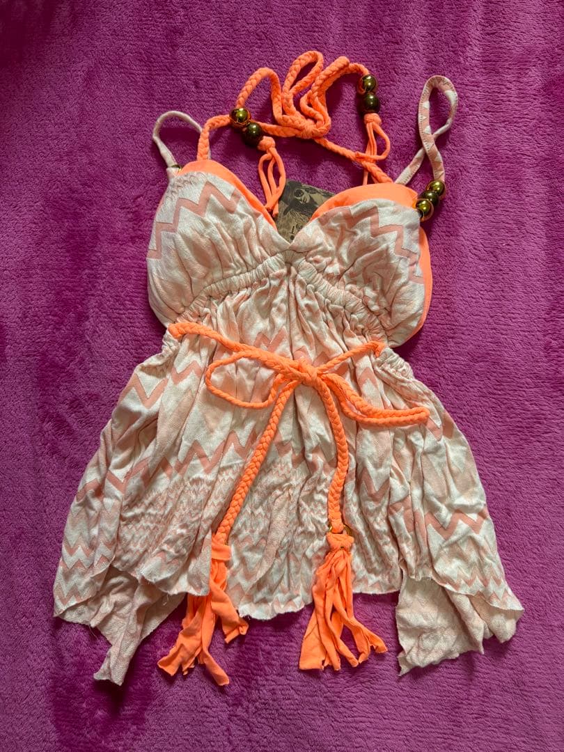 新品タグ付き　d.i.a オレンジ/ホワイト ジグザグキャミソール