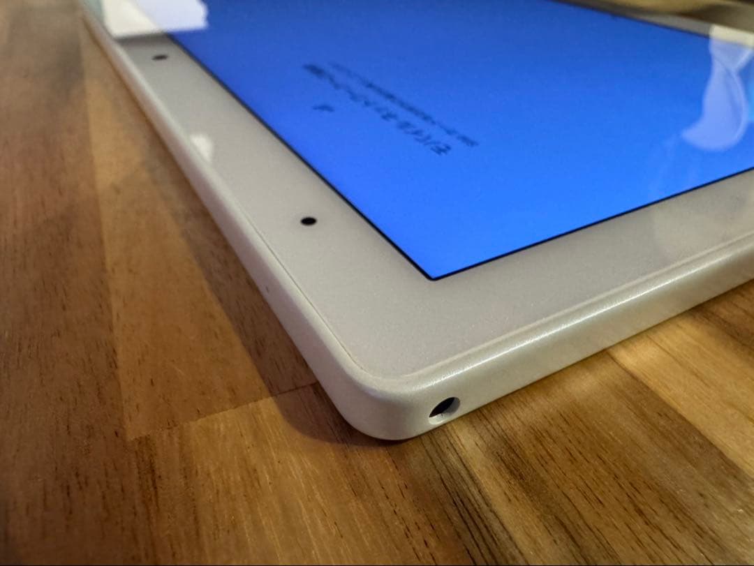 電池80%以上　docomo ドコモ　タブレットd-41a dtab ホワイト