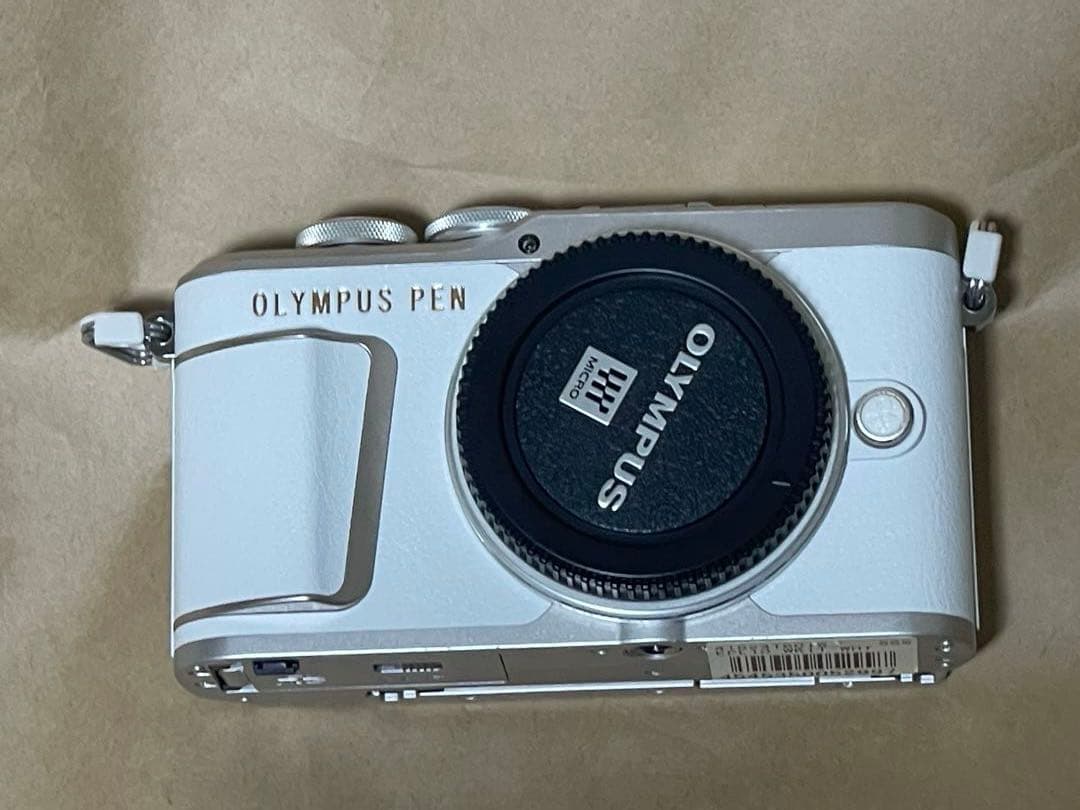 展示品　OLYMPUS PEN E-PL10 ホワイト　ダブルズームキット