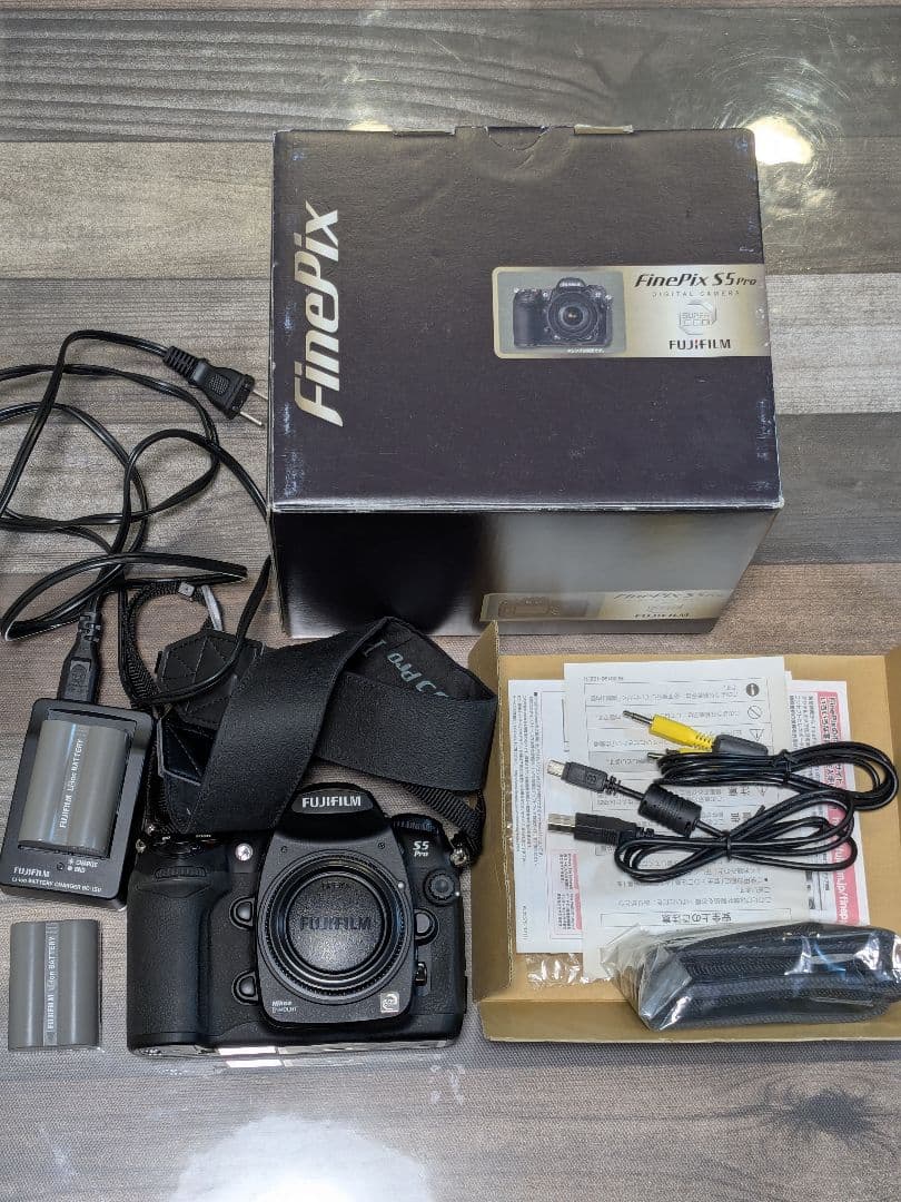 美品 1500枚FUJIFILM FinePix S5 Pro・富士フイルム