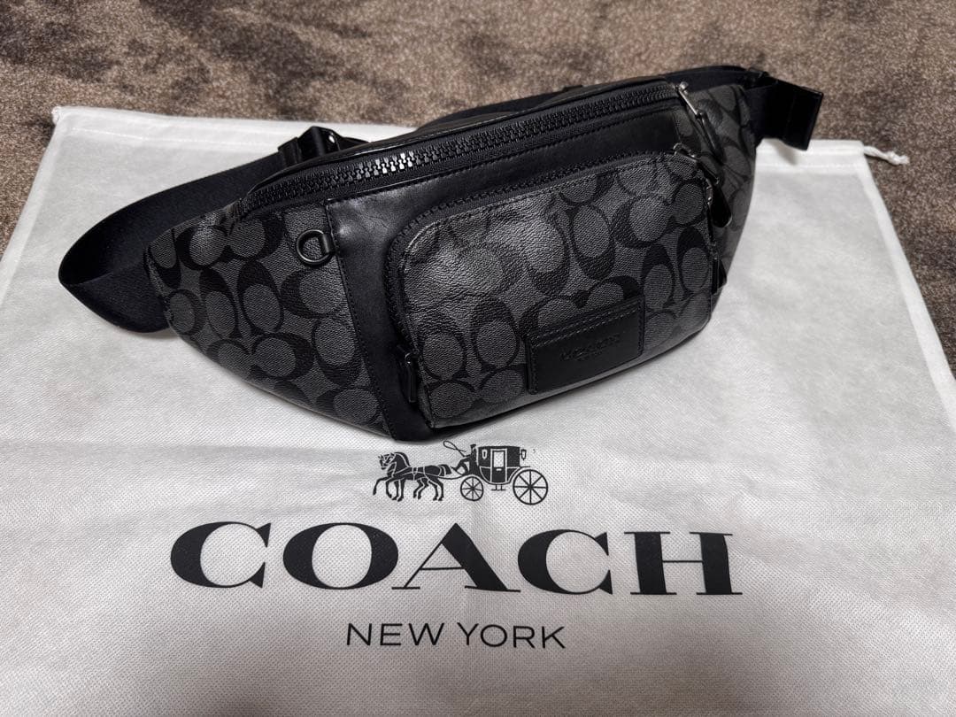 【美品】 COACH ボディバッグ シグネチャー チャコール PVC ロゴ