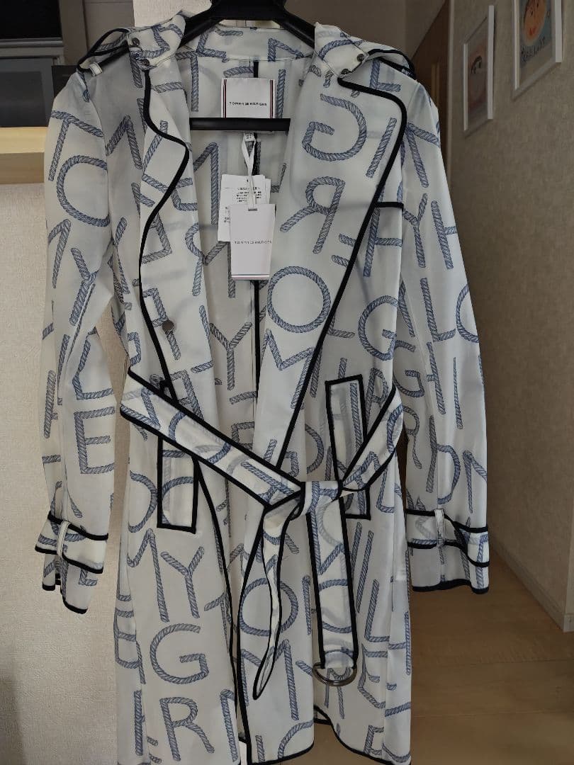 ロゴ レインコート