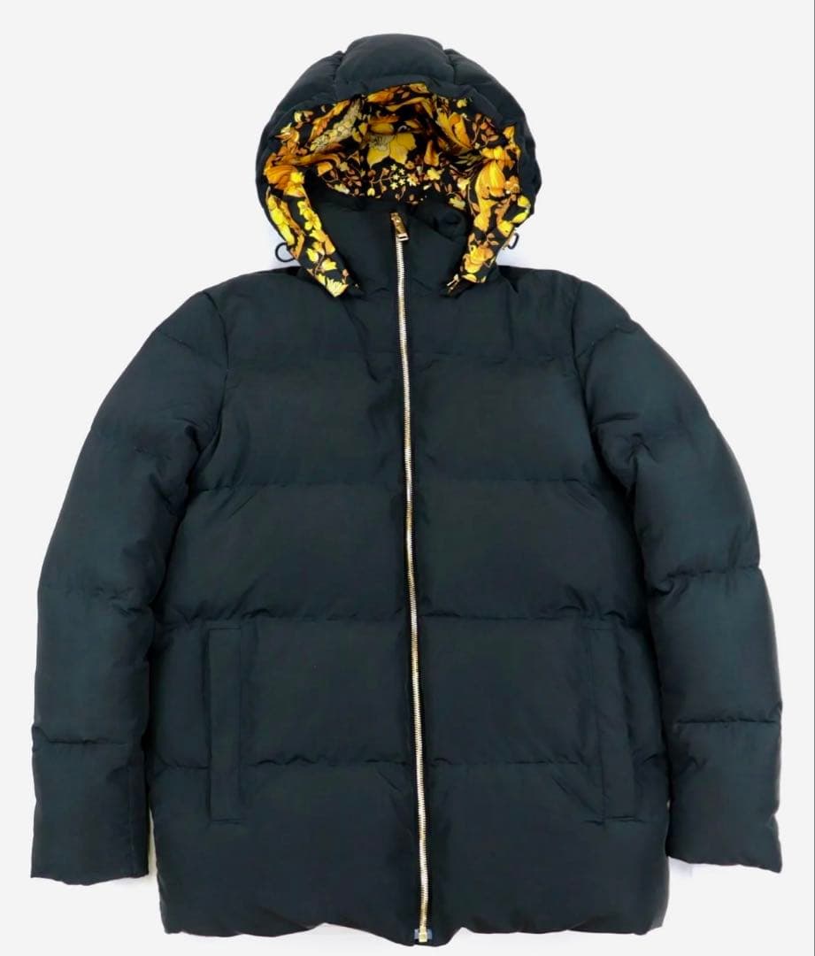VERSACE バロッコプリント　ダウンジャケット