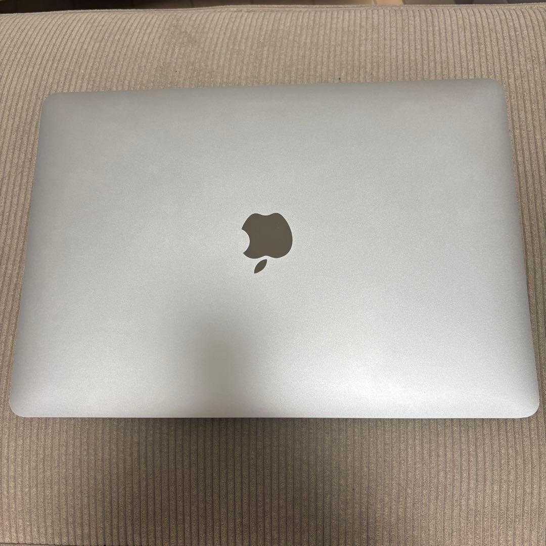 MacBook Air 13.3インチ　MGNA3J/A [シルバー]