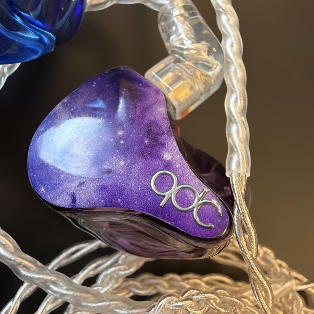 ほぼ新品qdc uranus sリケーブル可能 有線イヤホン