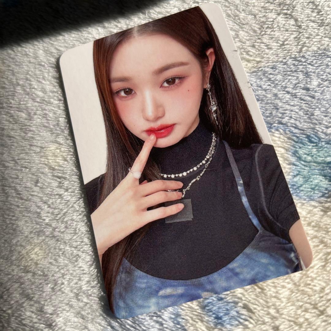 ive minive ウォニョン フェイスポーチ 特典トレカ