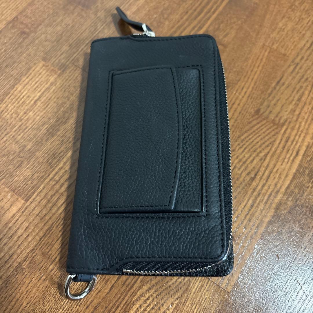 DEMIU ミュウ　レミーポシェiPhone15ラウンドファスナー財布型ケース